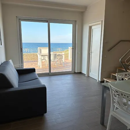 Вилла House Мандаториччо-Марина