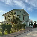 House ヴィラ *